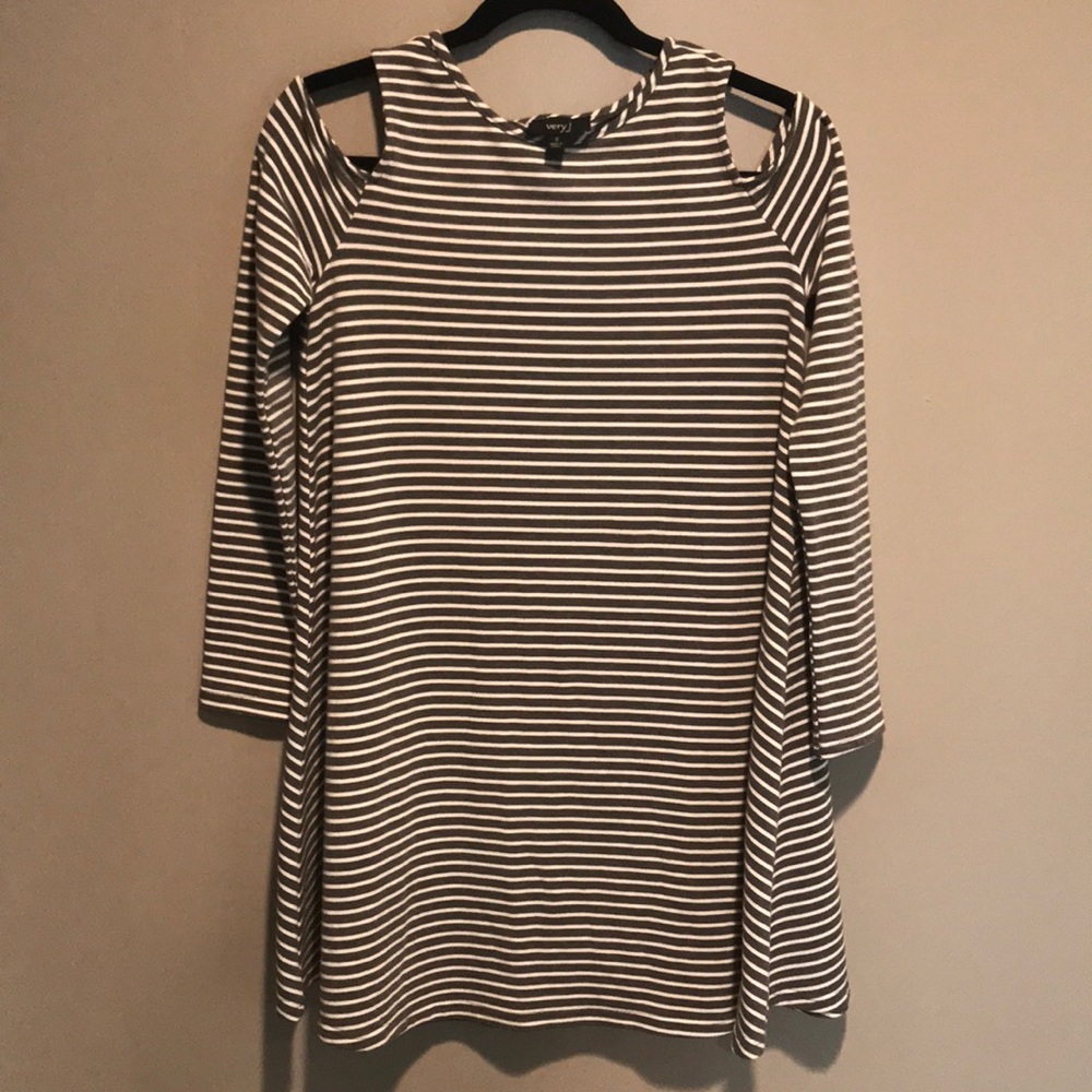 Gray/White Stripped Dress by veryJ